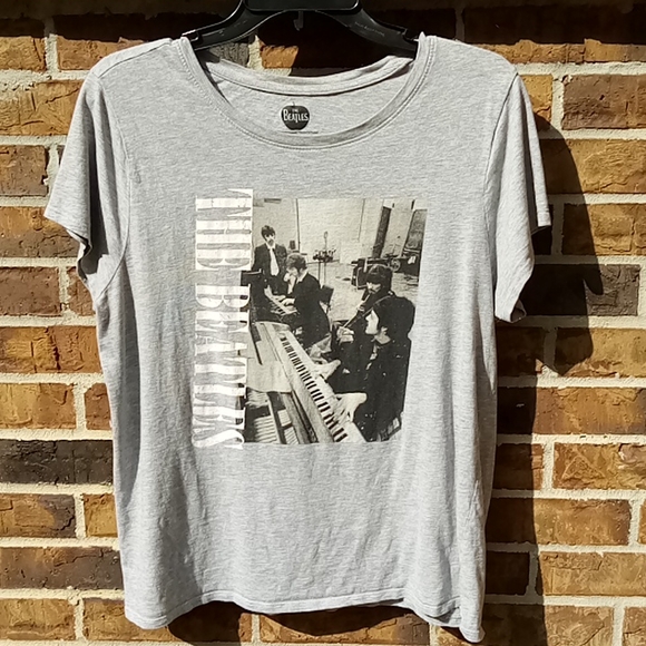 The Beatles Tops - The Beatles graphic t-shirt